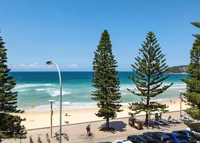 Luxury Manly Beachfront Apartment